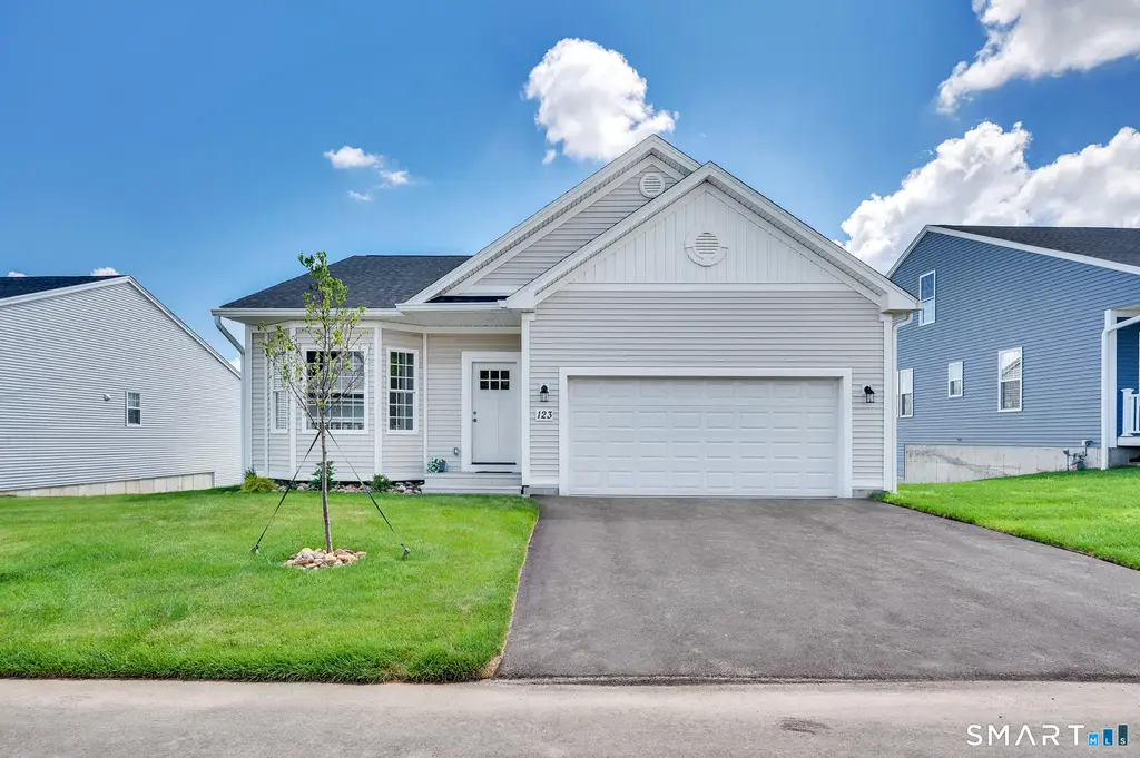 130 Webster Lane, Middletown