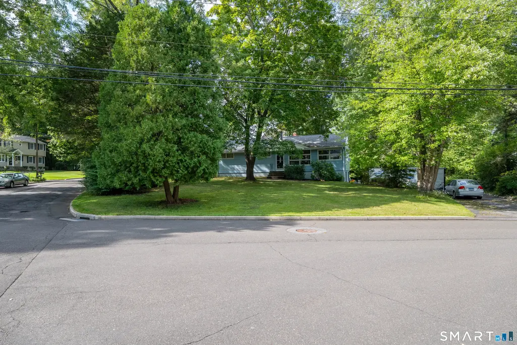 102 Glen Ridge Road, Fairfield