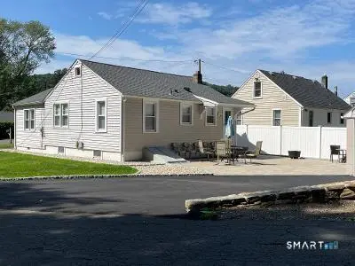 2 Edgehill Terrace, Seymour
