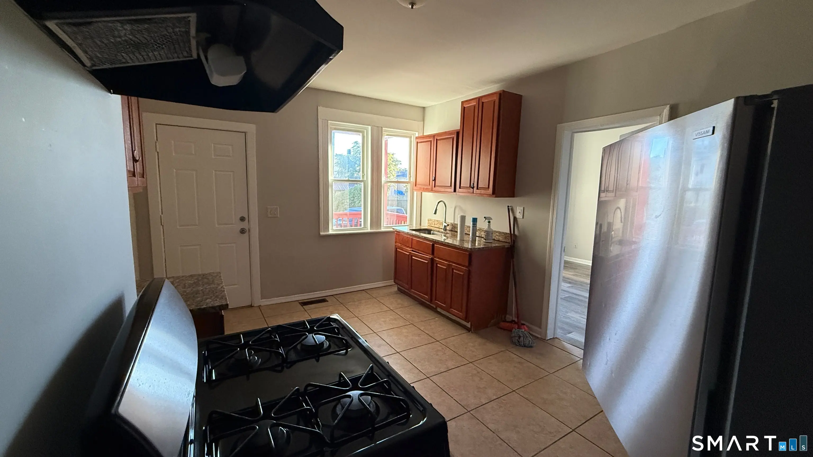 75 James Street 1r, Bridgeport