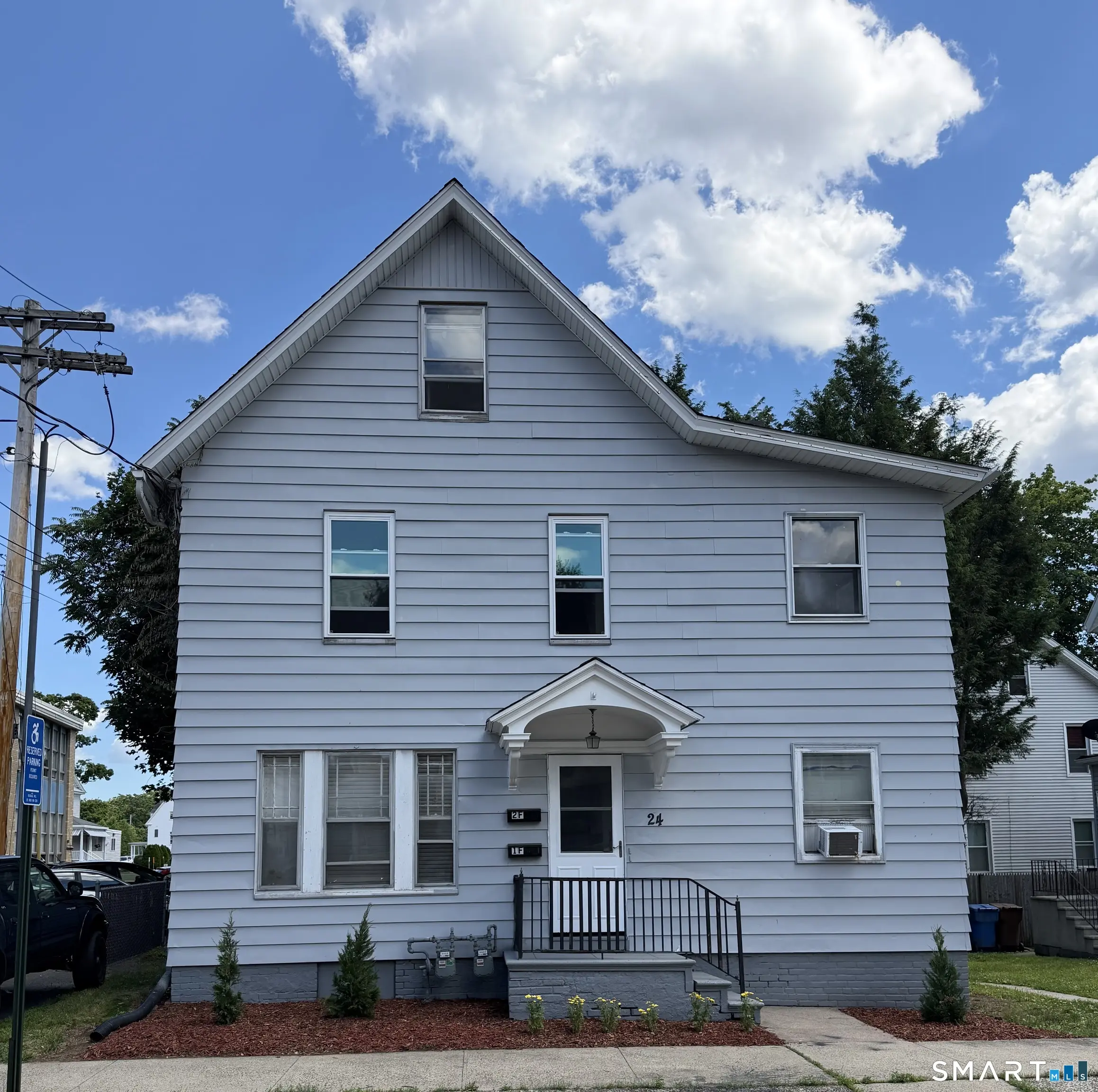 24 Elm Street, Shelton