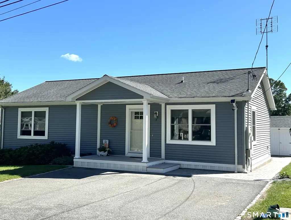 8 Stonewall Drive, Killingworth