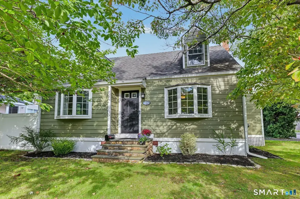 146 Dry Hill Road, Norwalk