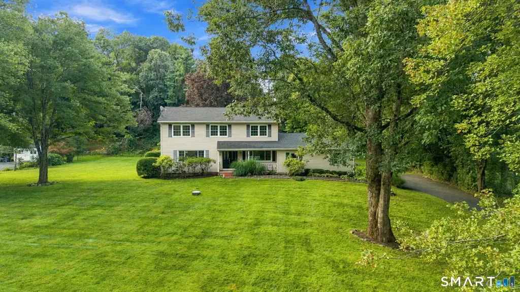 43 Pond Crest Road, Danbury