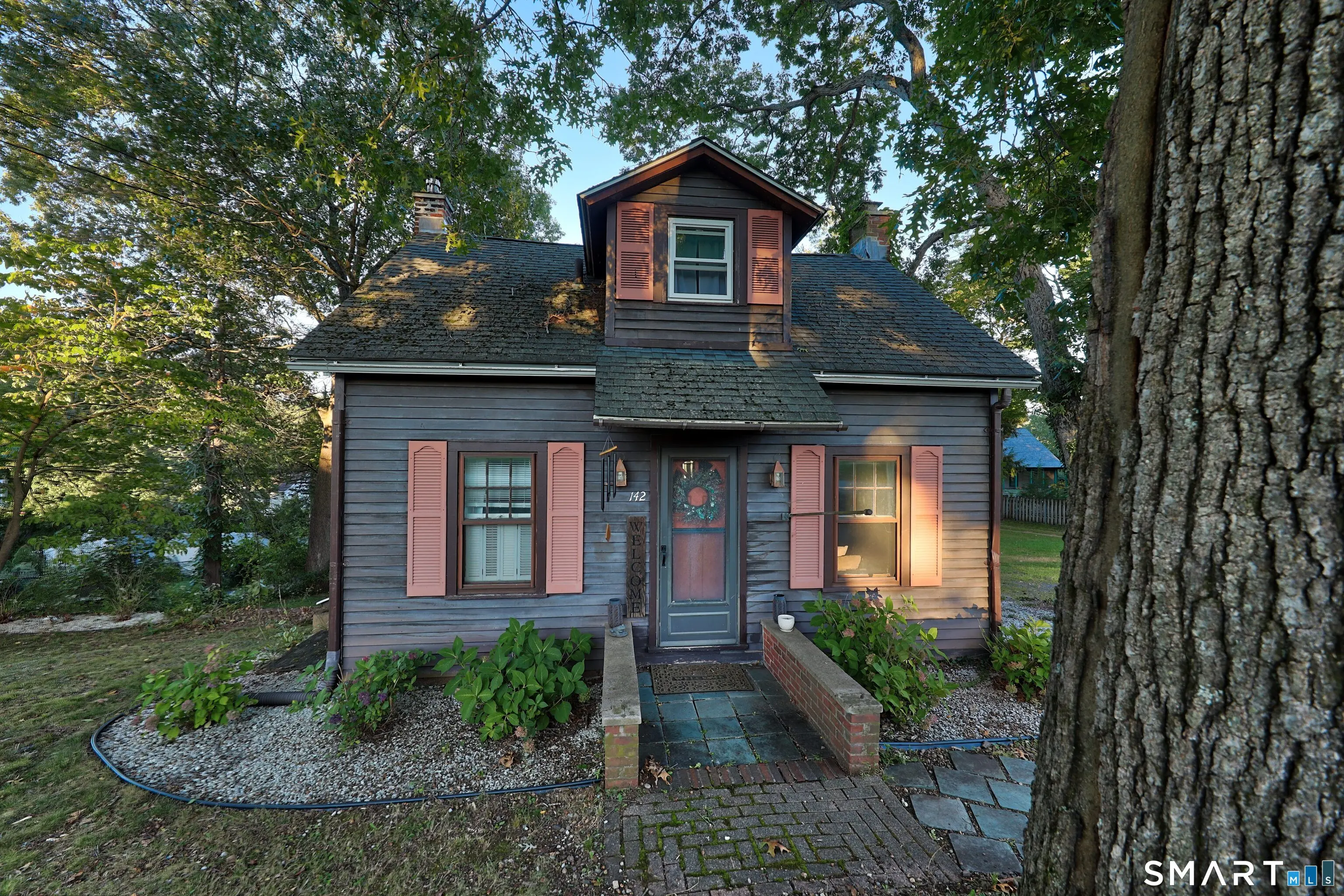 142 Crystal Lake Road, Middletown