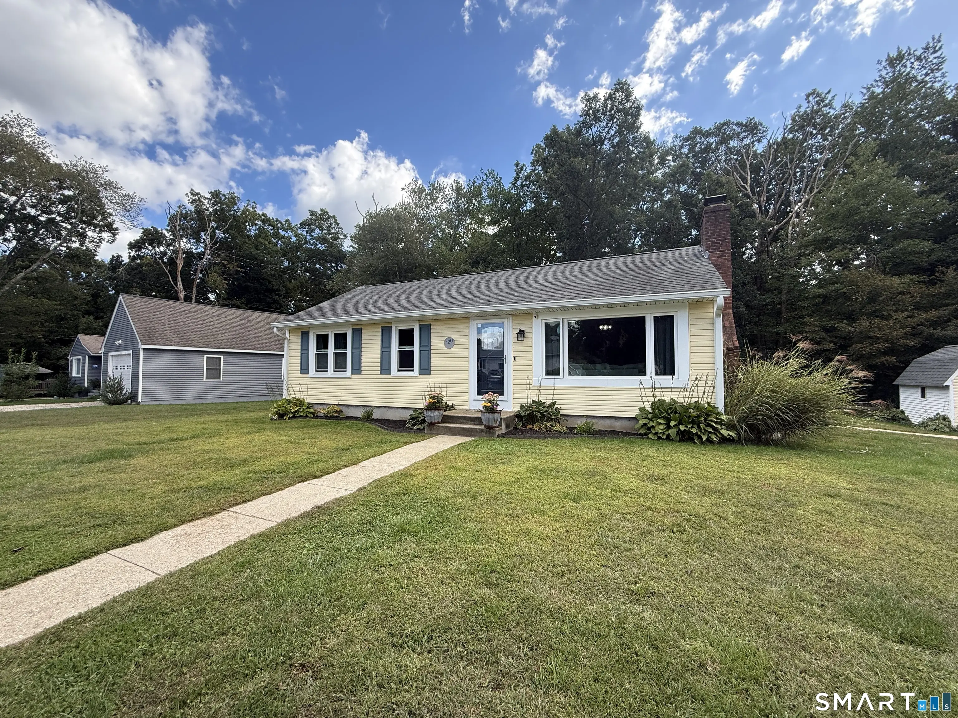 120 Dufault Street, Putnam
