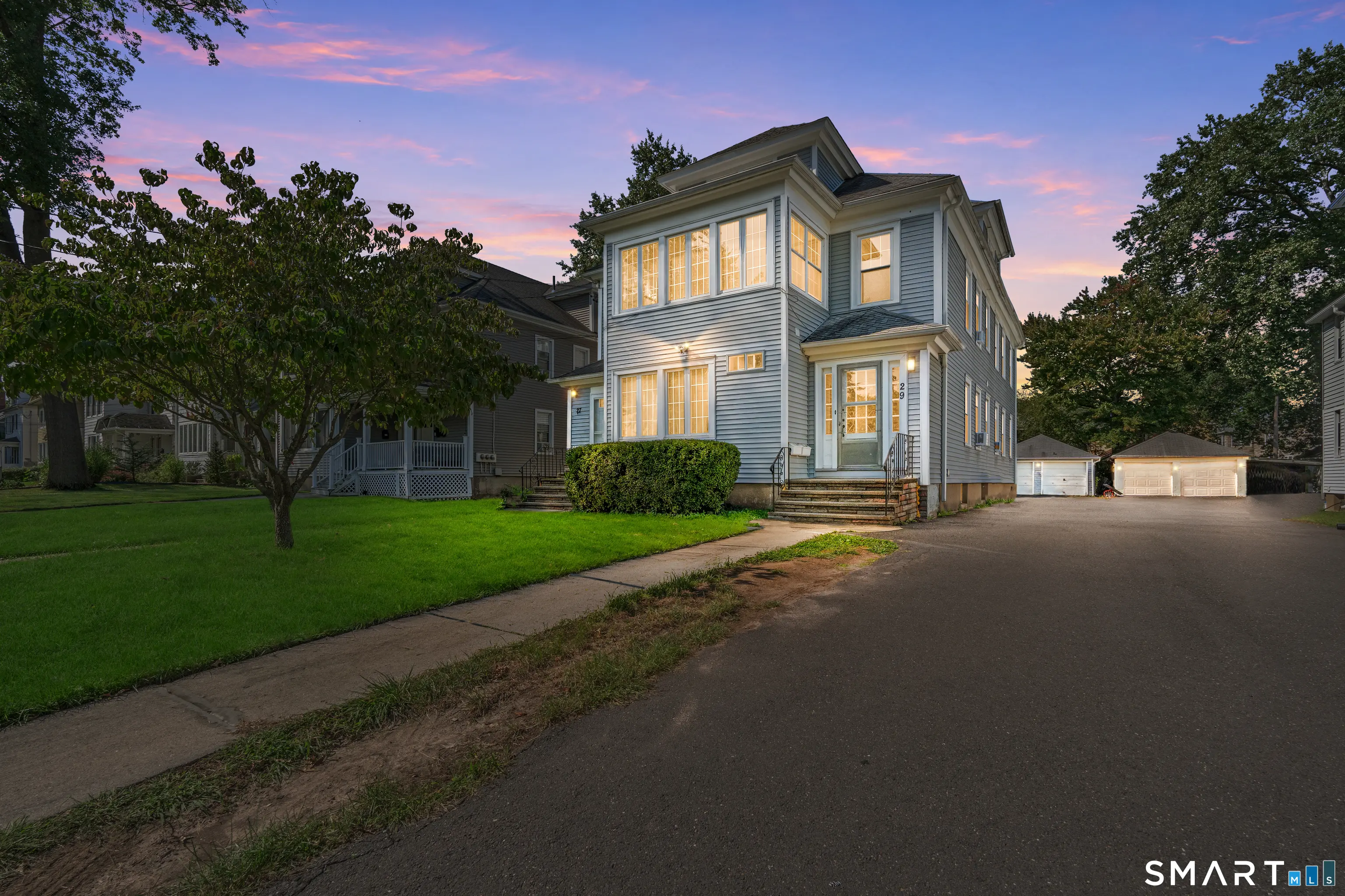 27 Bretton Road, West Hartford