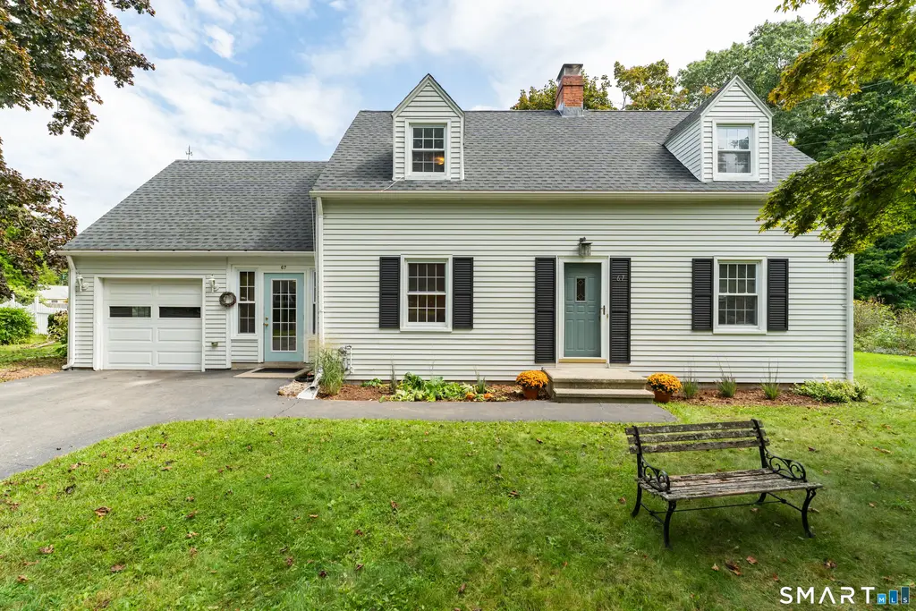 67 Stannard Avenue, Branford