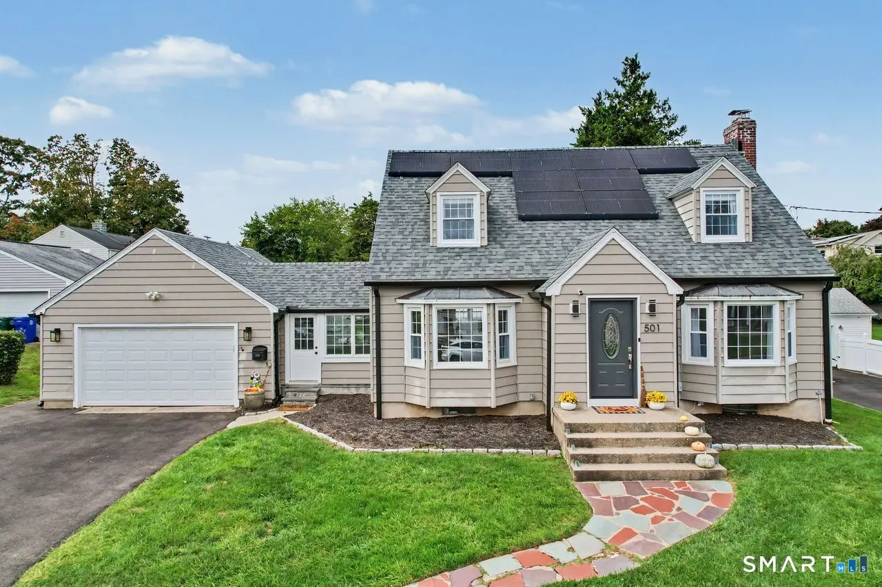 501 Bridgeview Place, Stratford