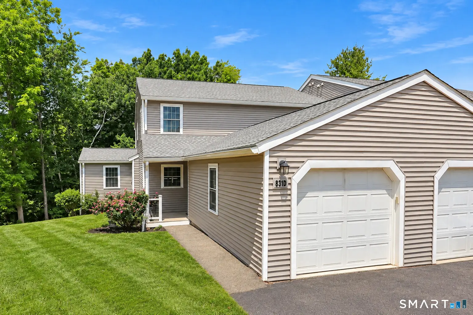 831 Long Hill Road D, Middletown