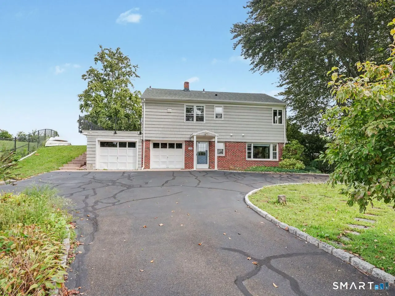 100 Lakeshore Terrace, Bridgeport
