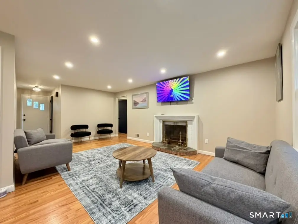 1 Long Hill Terrace, New Haven