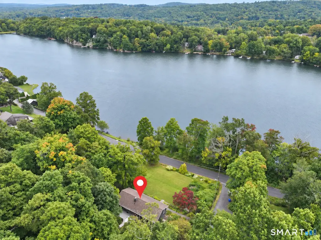 177 Mamanasco Road, Ridgefield