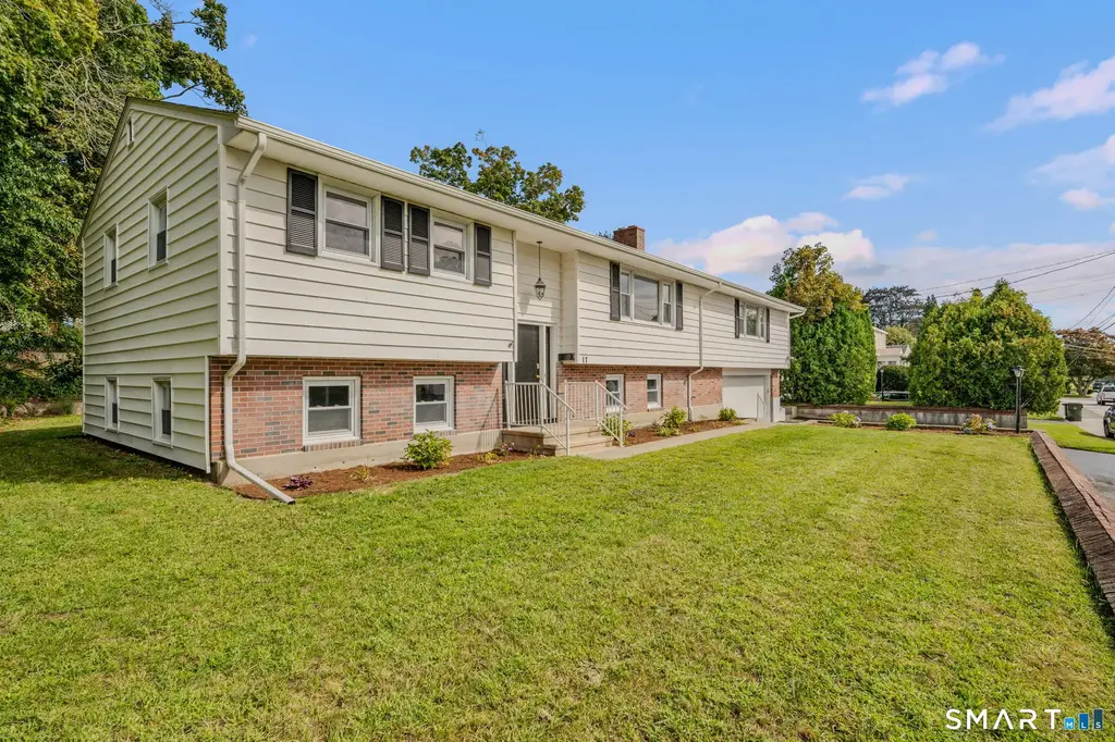 17 Elrin Place, New London