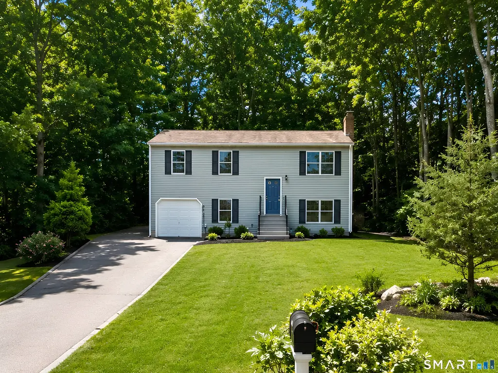 25 Asher Avenue, Stonington