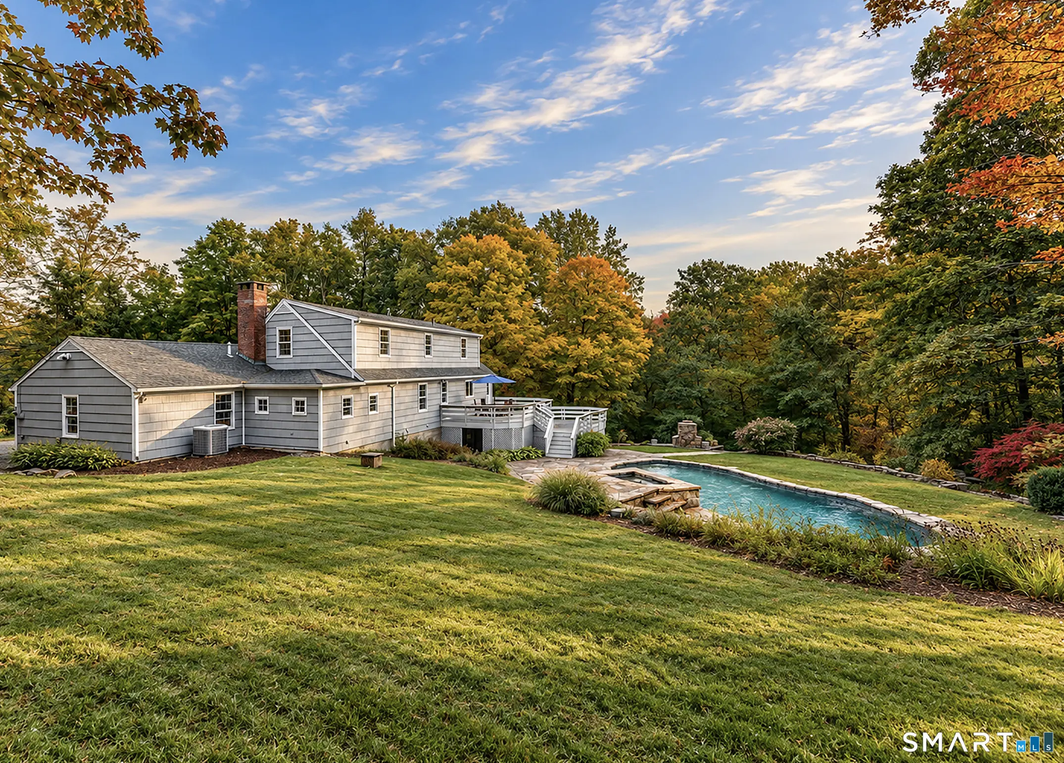 87 Giles Hill Road, Redding