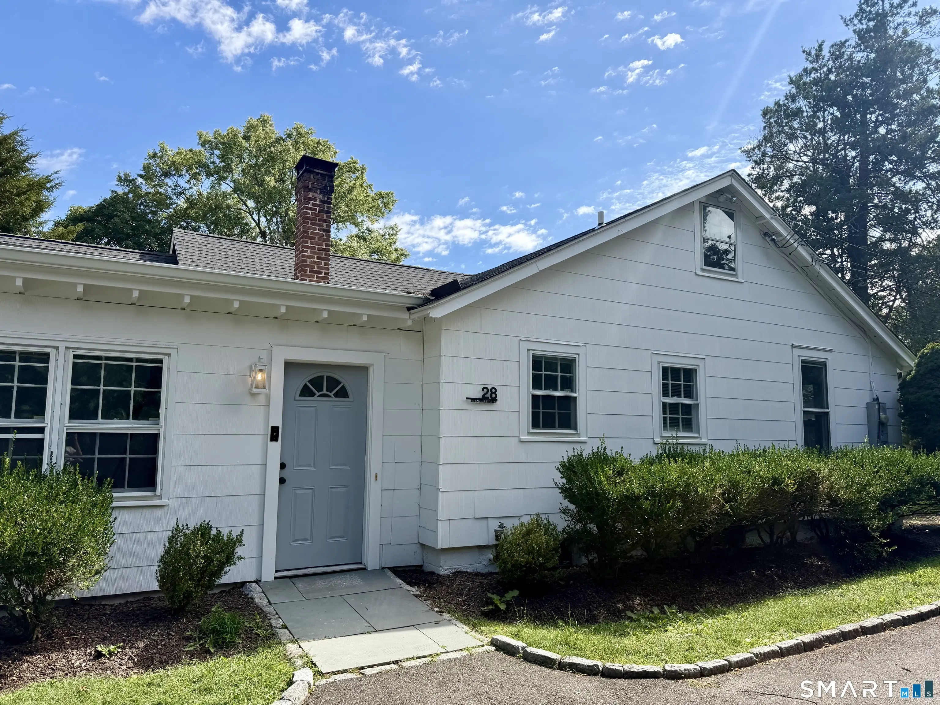 28 Treadwell Avenue, Westport