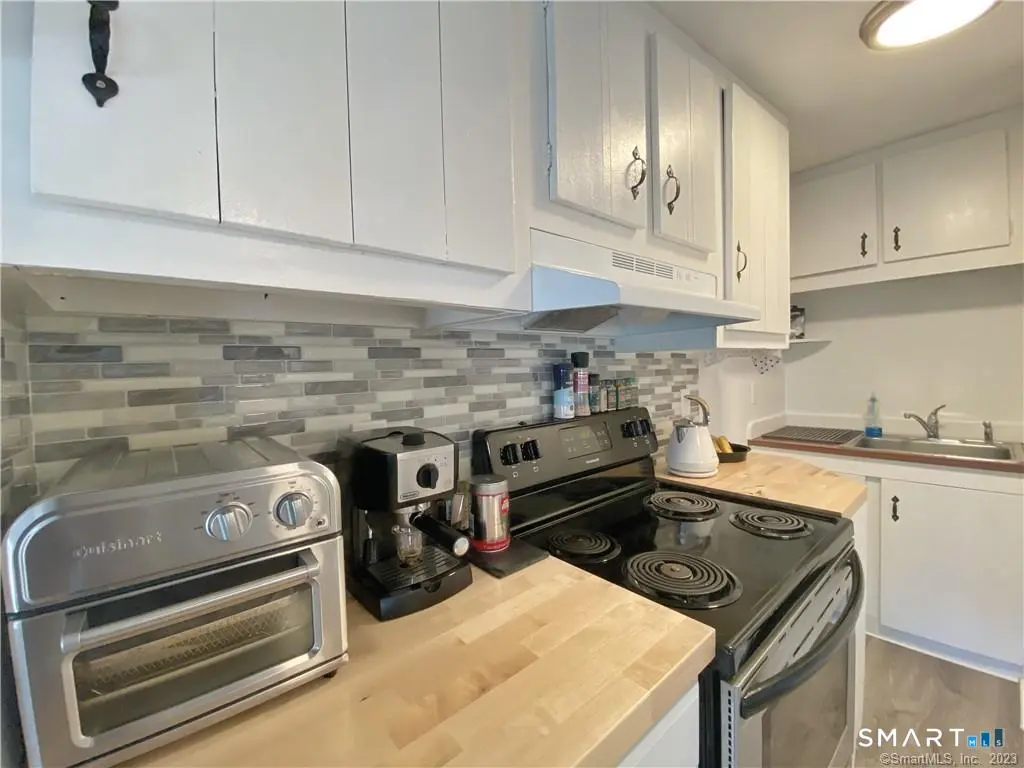 16 Ruby Street 4, Norwalk
