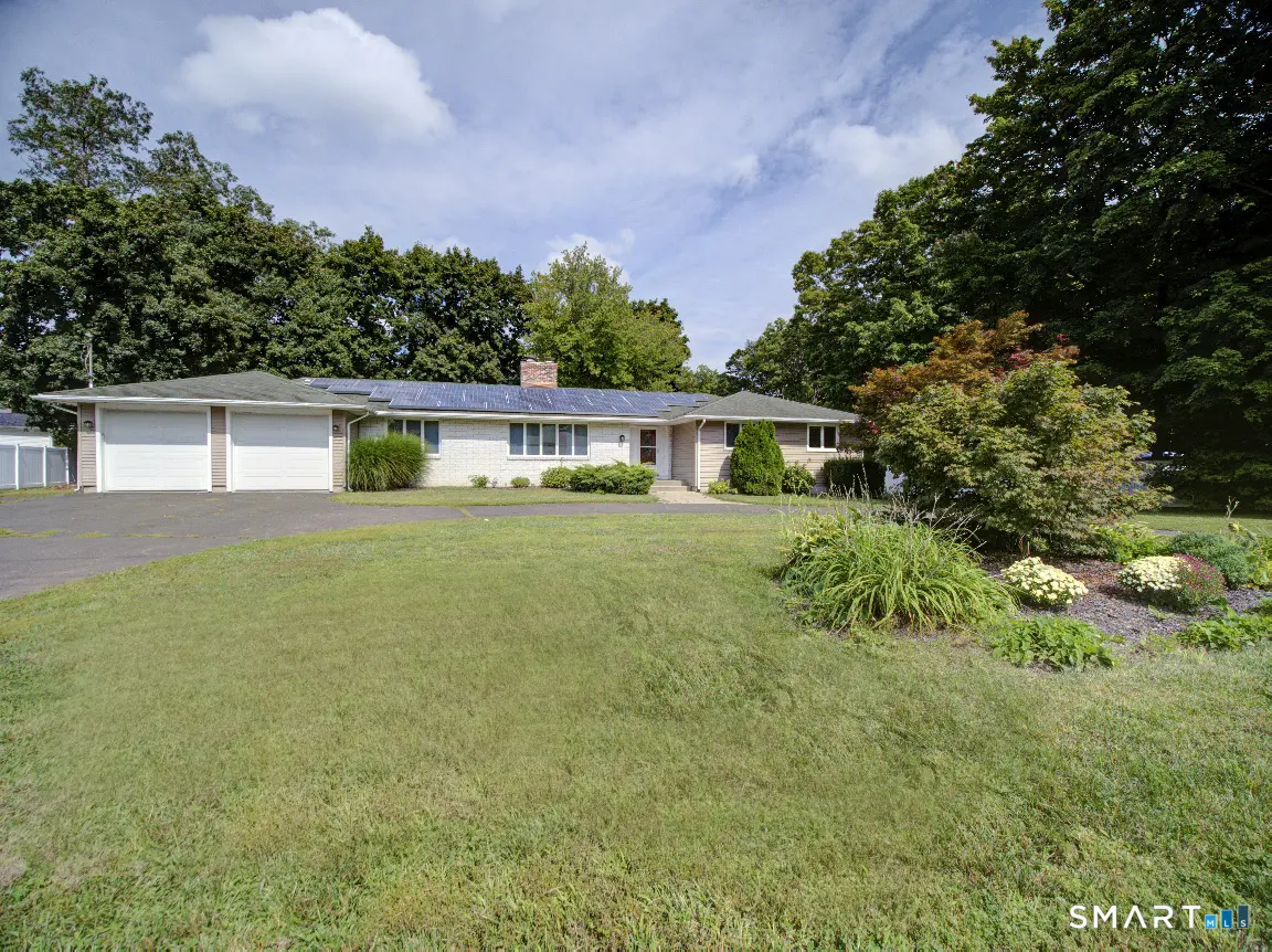 197 Maple Avenue, North Haven