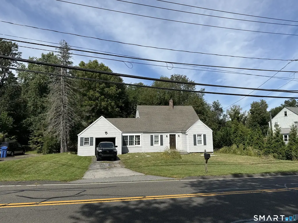 70 Stonehouse Road, Trumbull