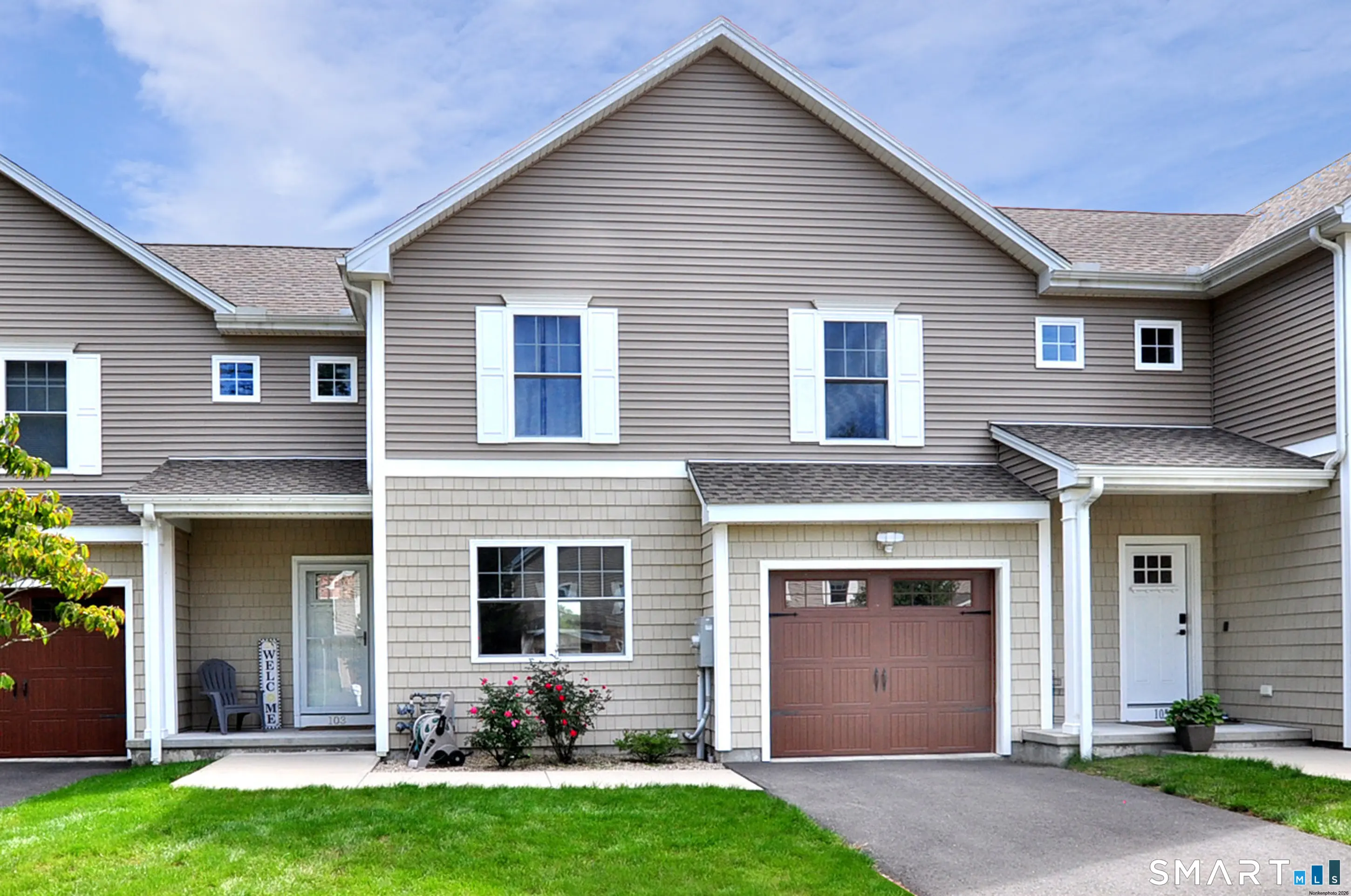 103 Old Village Circle, Windsor