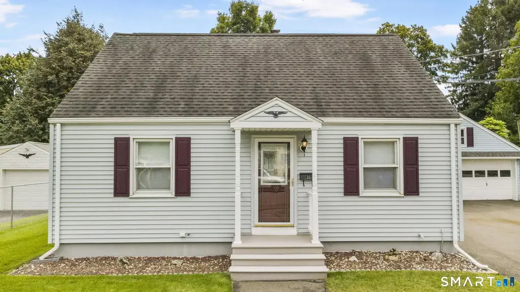 36 Surrey Lane, Southington