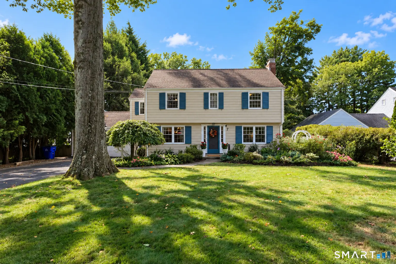 7 Braintree Drive, West Hartford