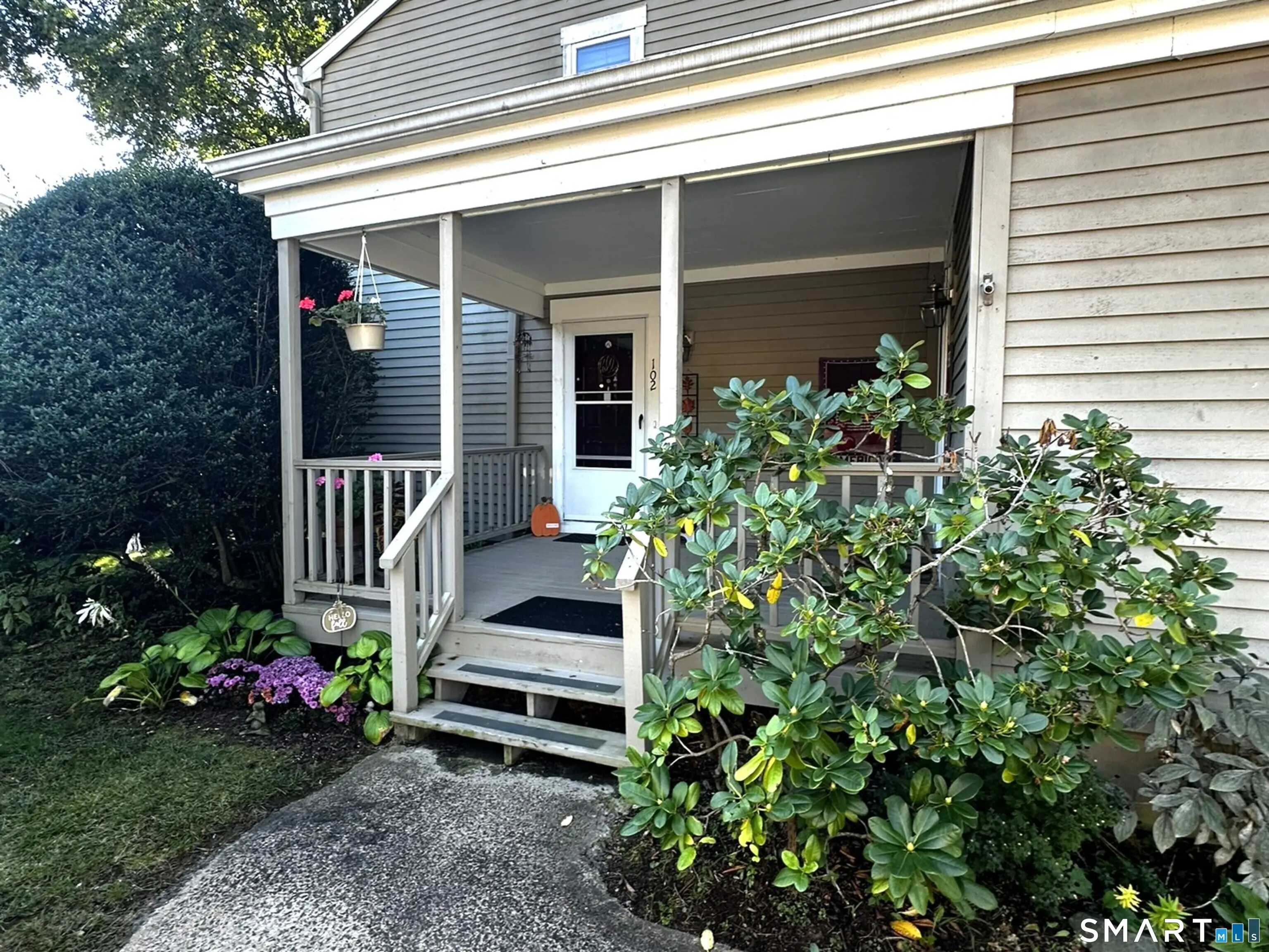 102 Timber Ridge 102, Southington