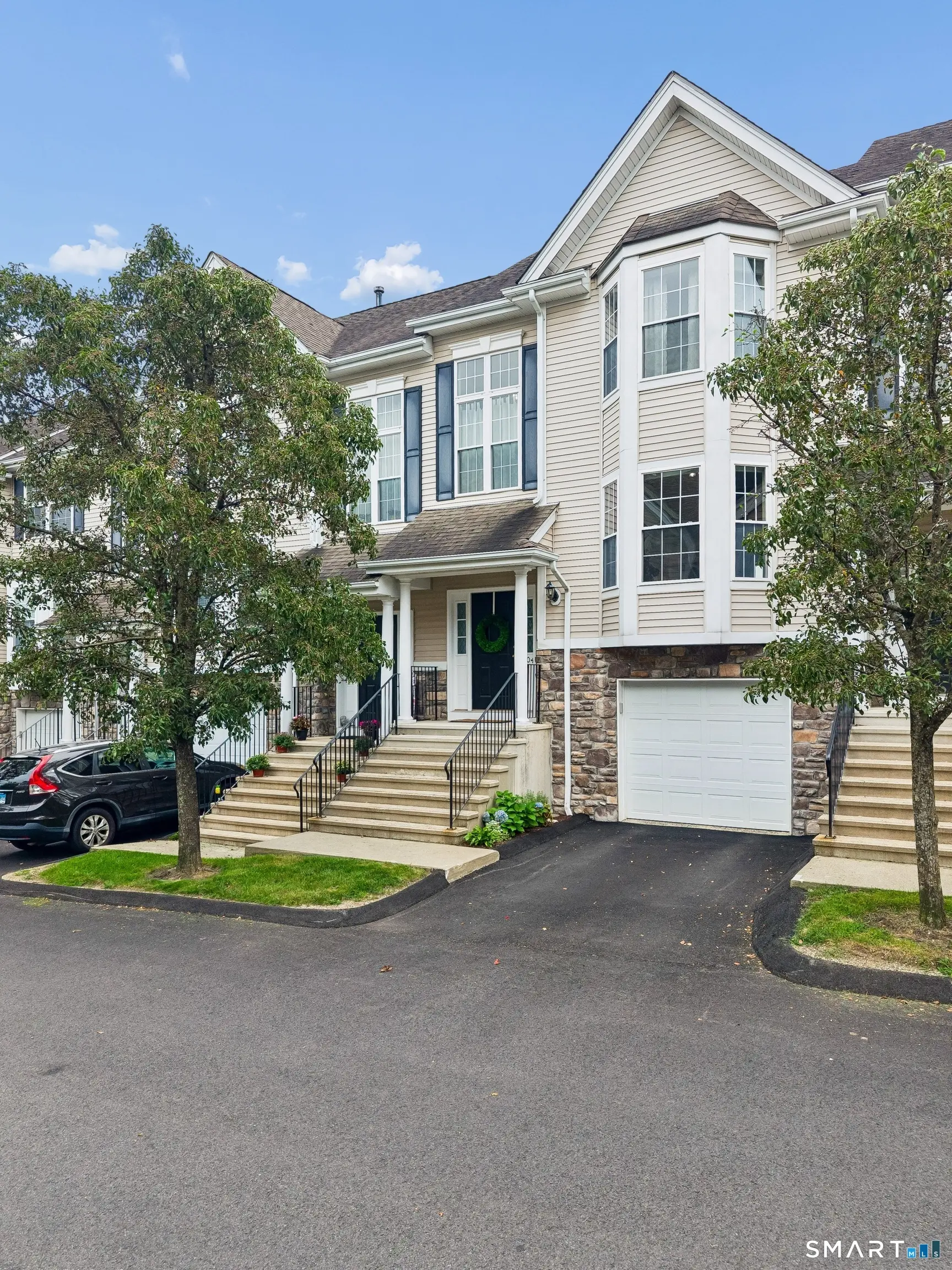 404 Sienna Drive 404, Danbury