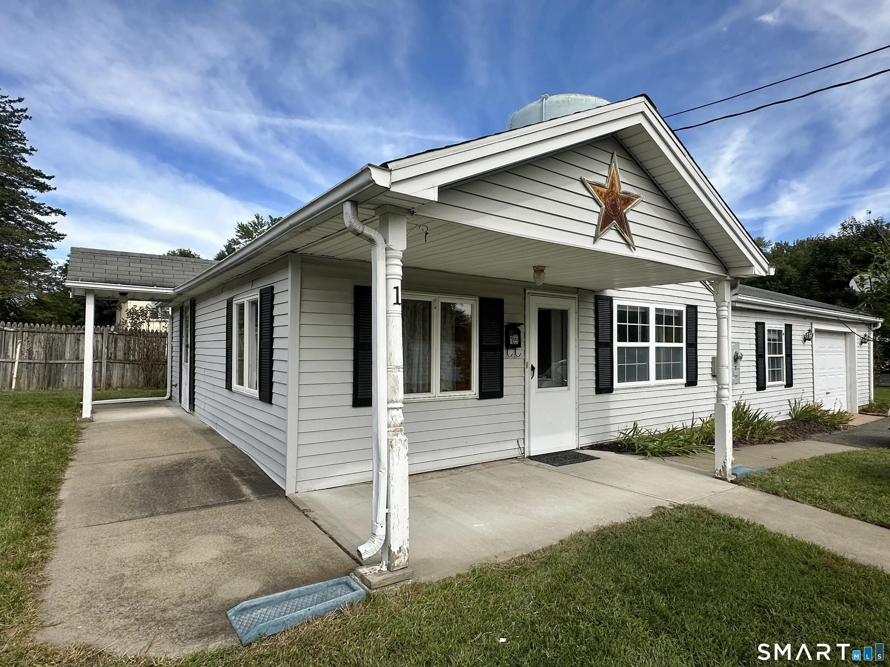 1 Edith Street, Windsor Locks
