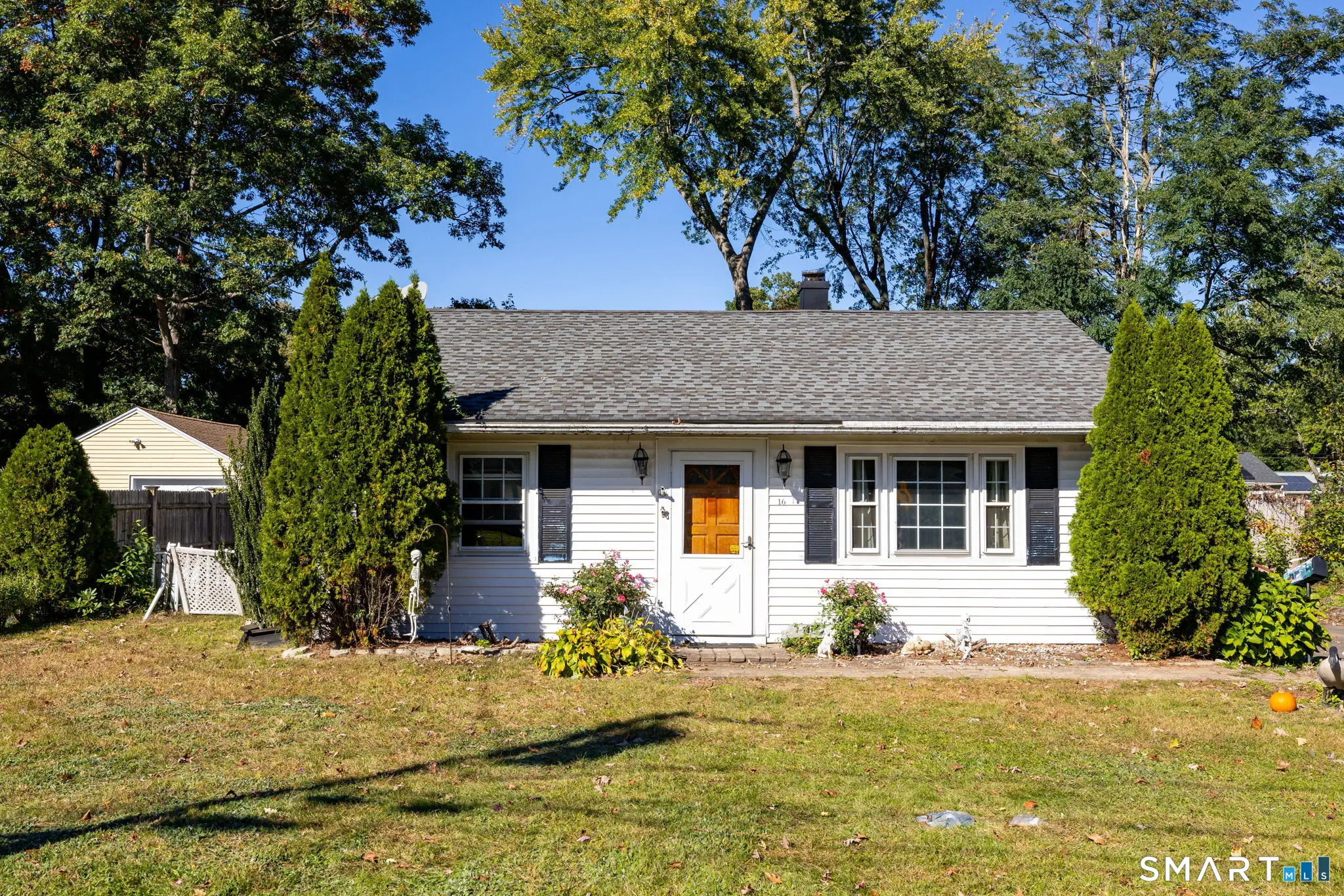 16 Walnut Circle, Windsor Locks
