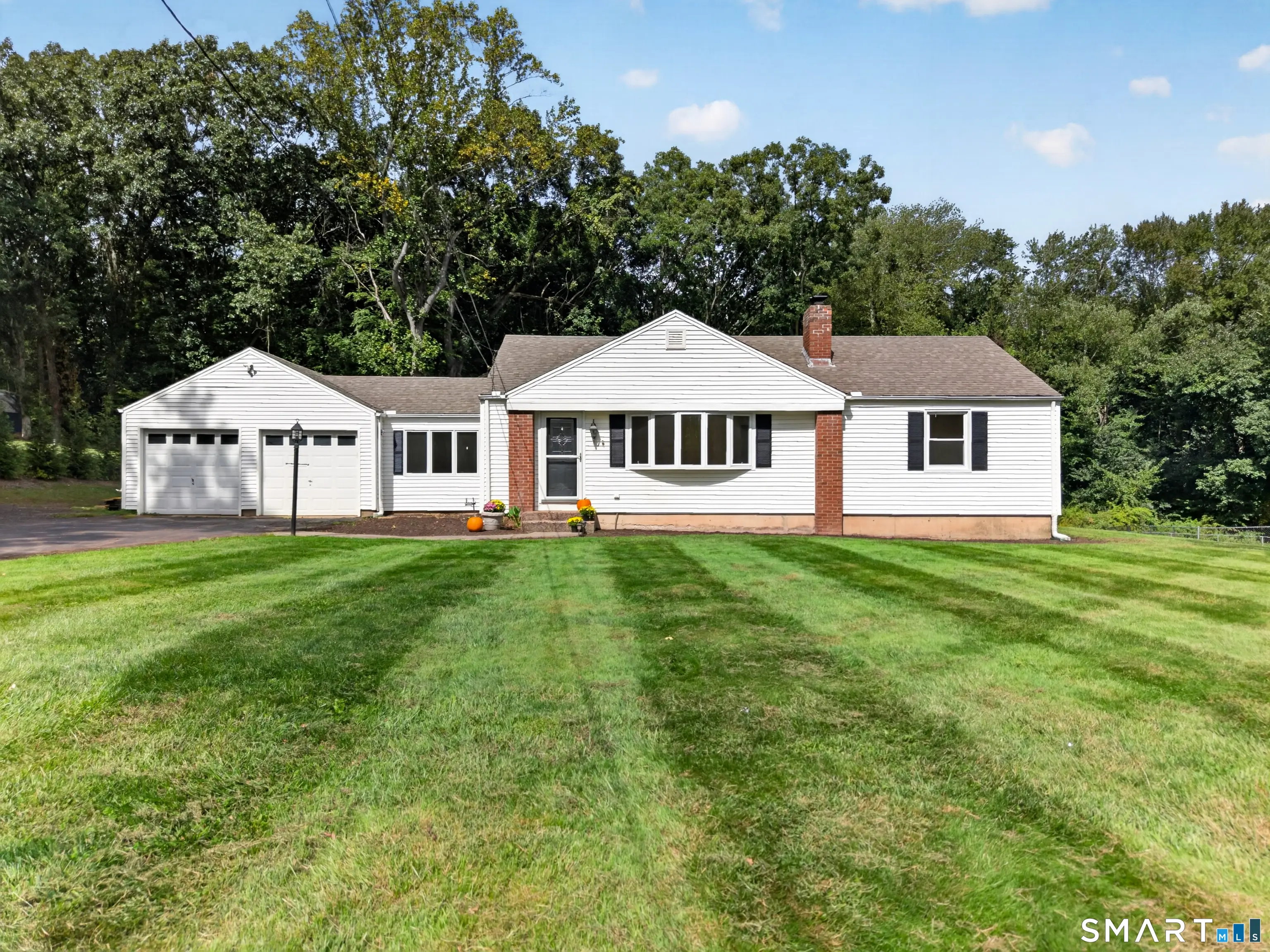 527 Clintonville Road, North Haven