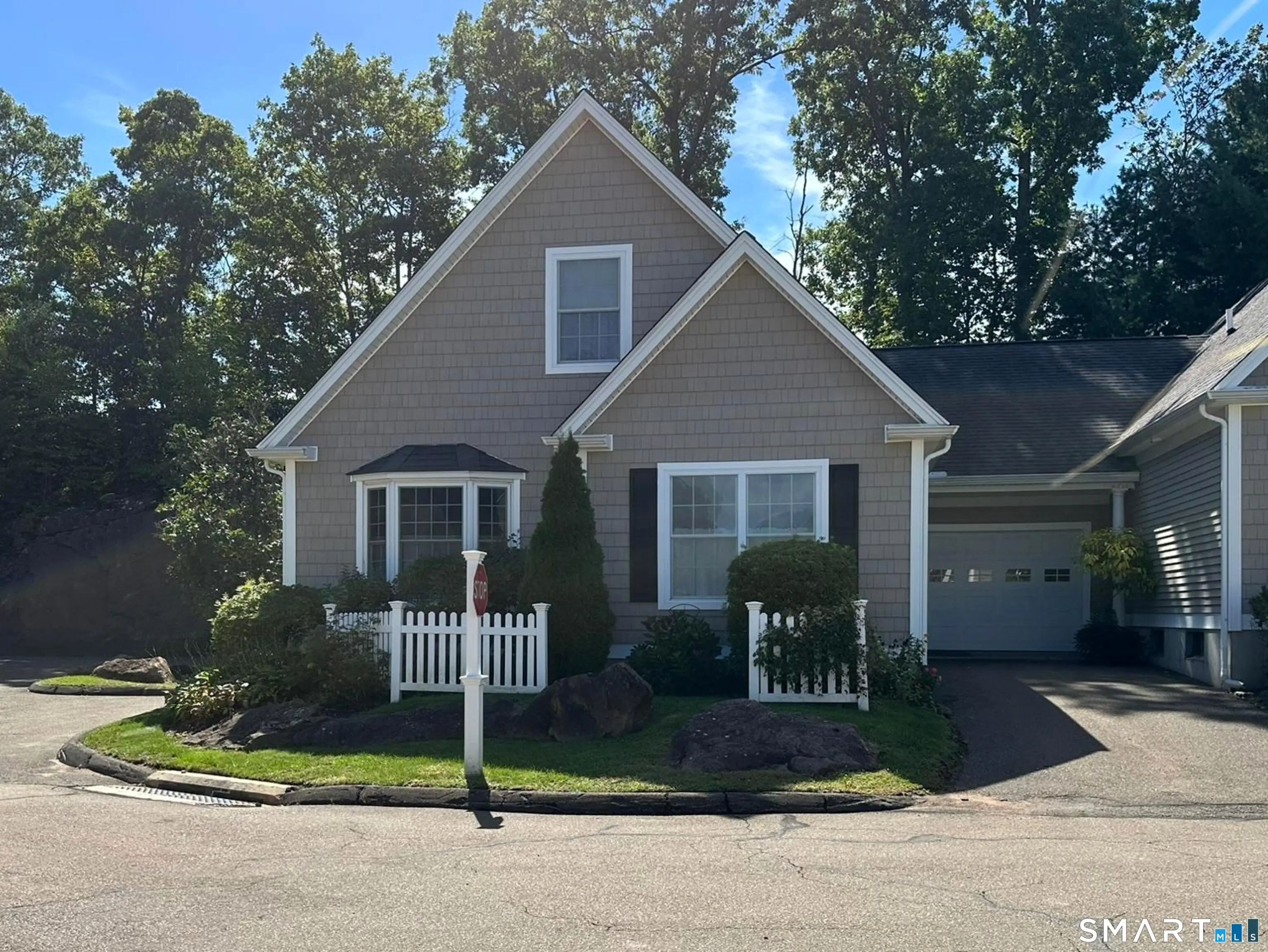 62 Allison Way 62, East Haven