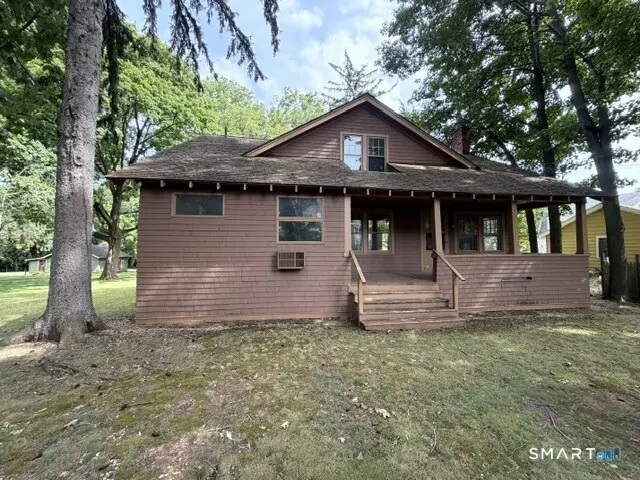 880 South Quaker Lane, West Hartford
