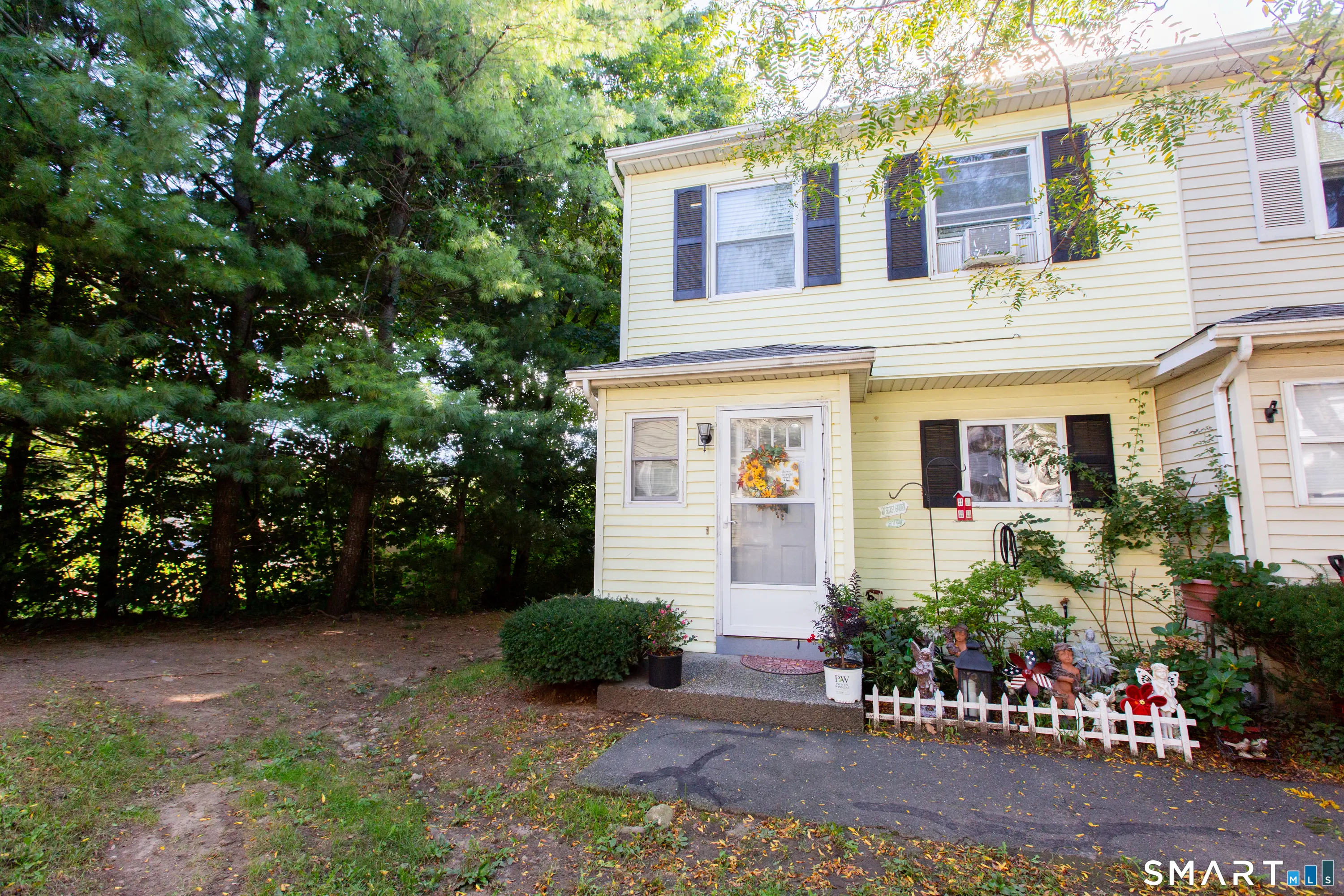 25 Padanaram Road 23, Danbury