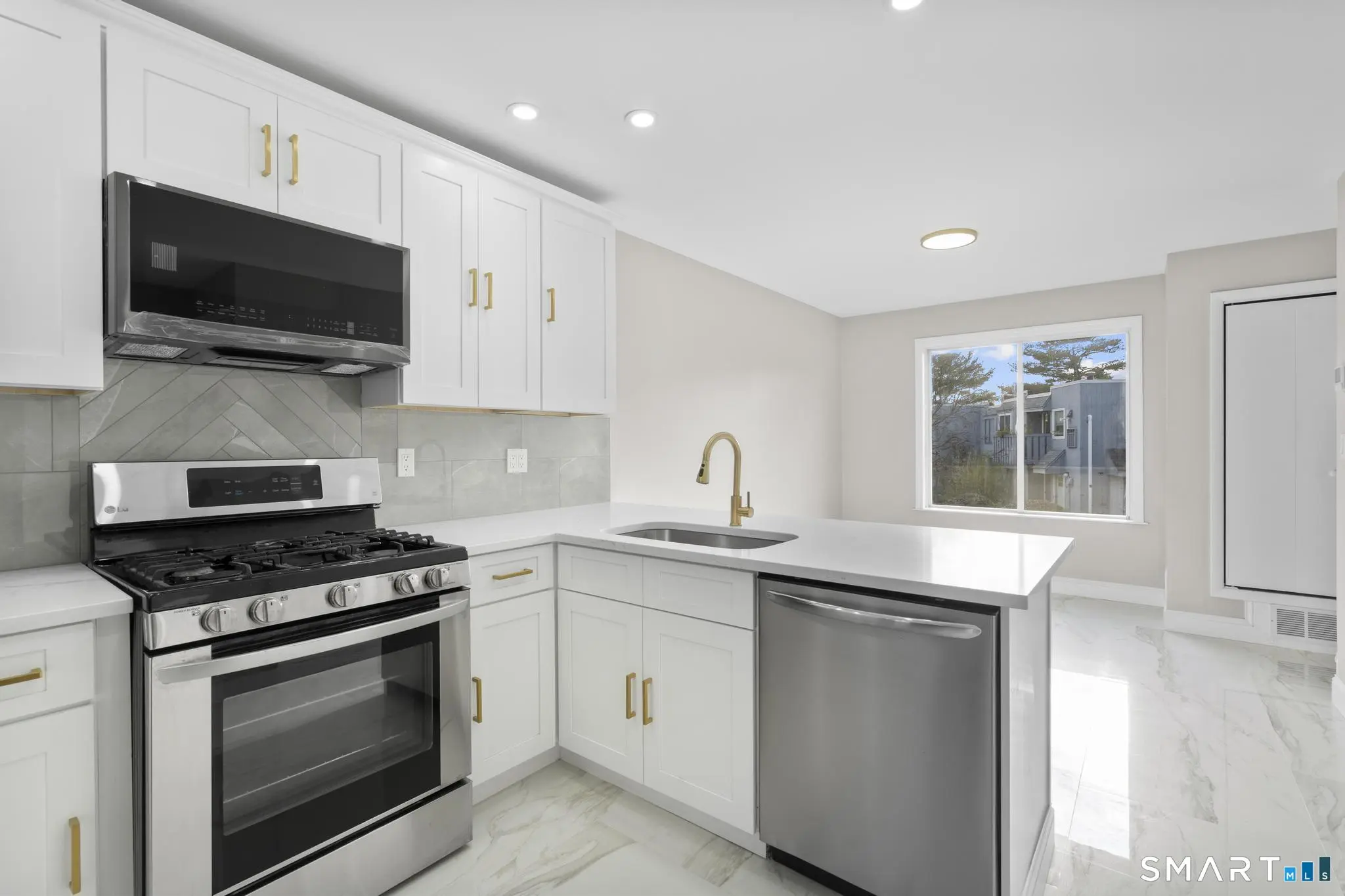 23 Birch Lane H, East Haven