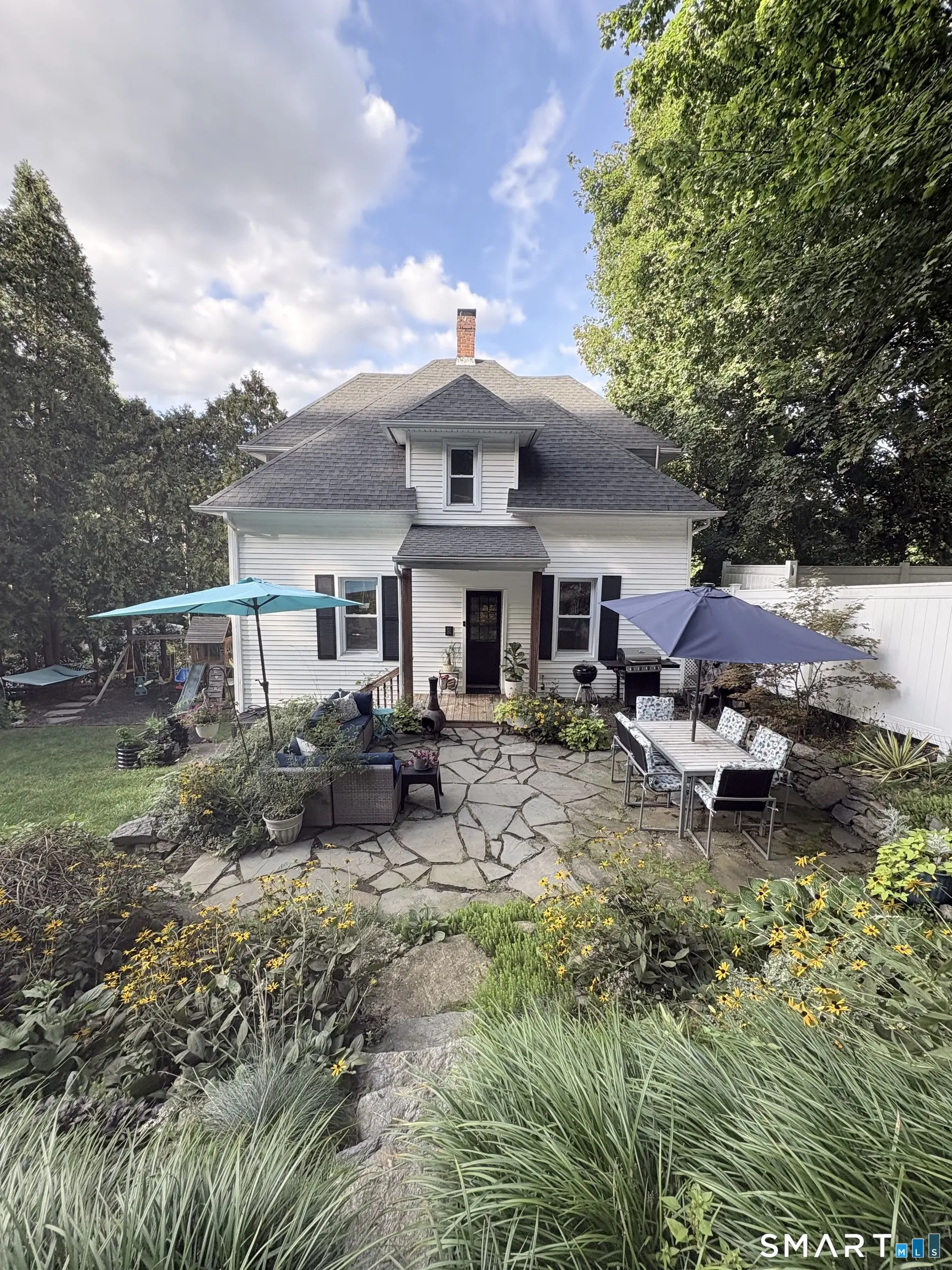 89 Hillside Avenue, Shelton