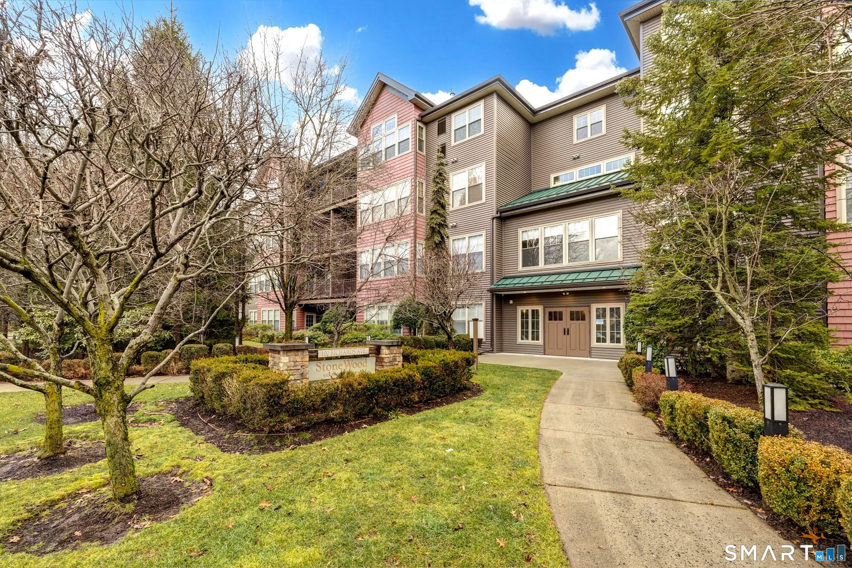 100 Richards Avenue 305, Norwalk