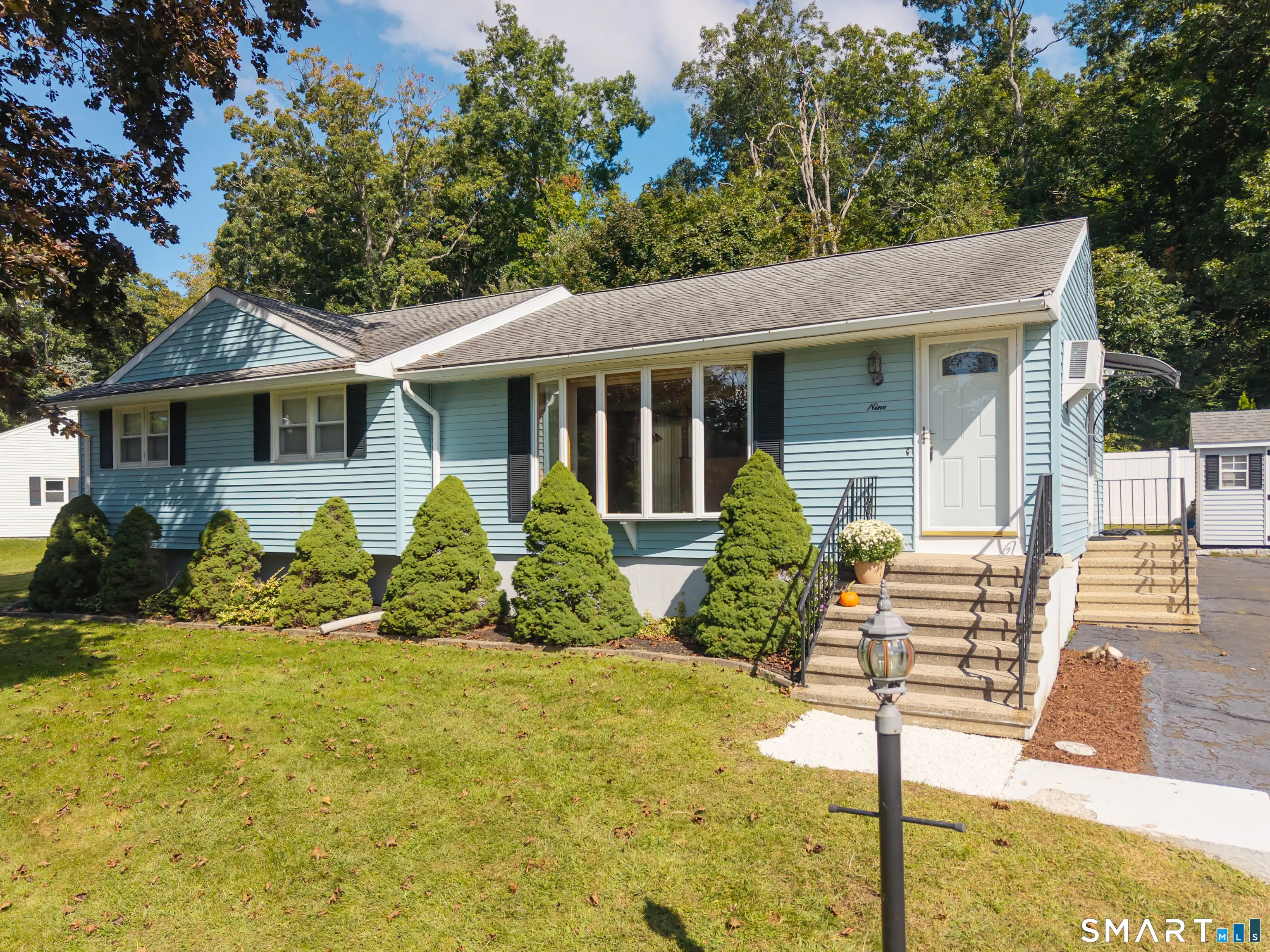 9 Robin Drive, East Haven