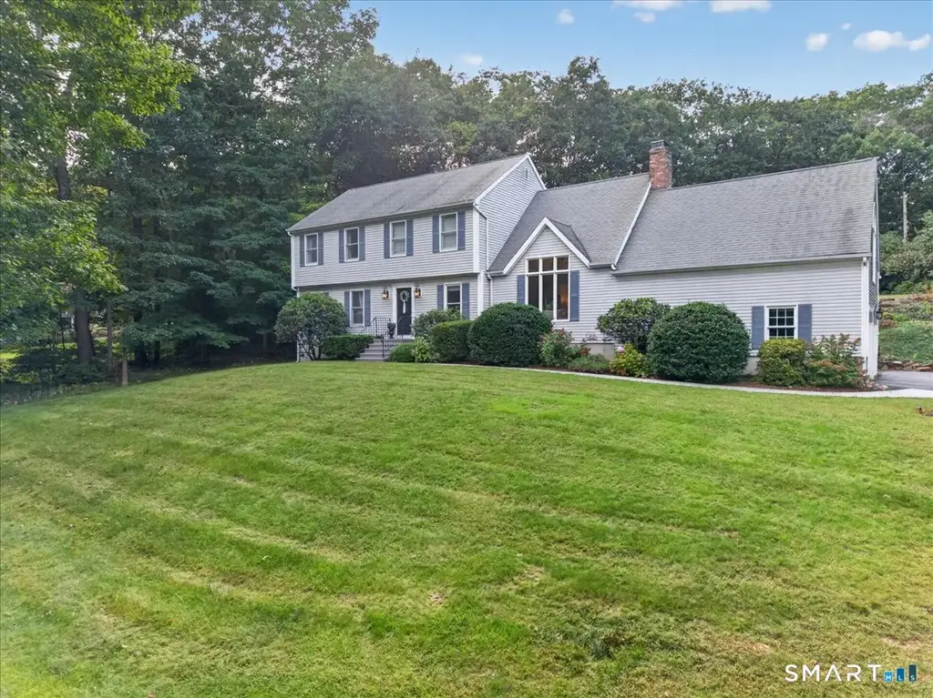 44 Coventry Way, Guilford