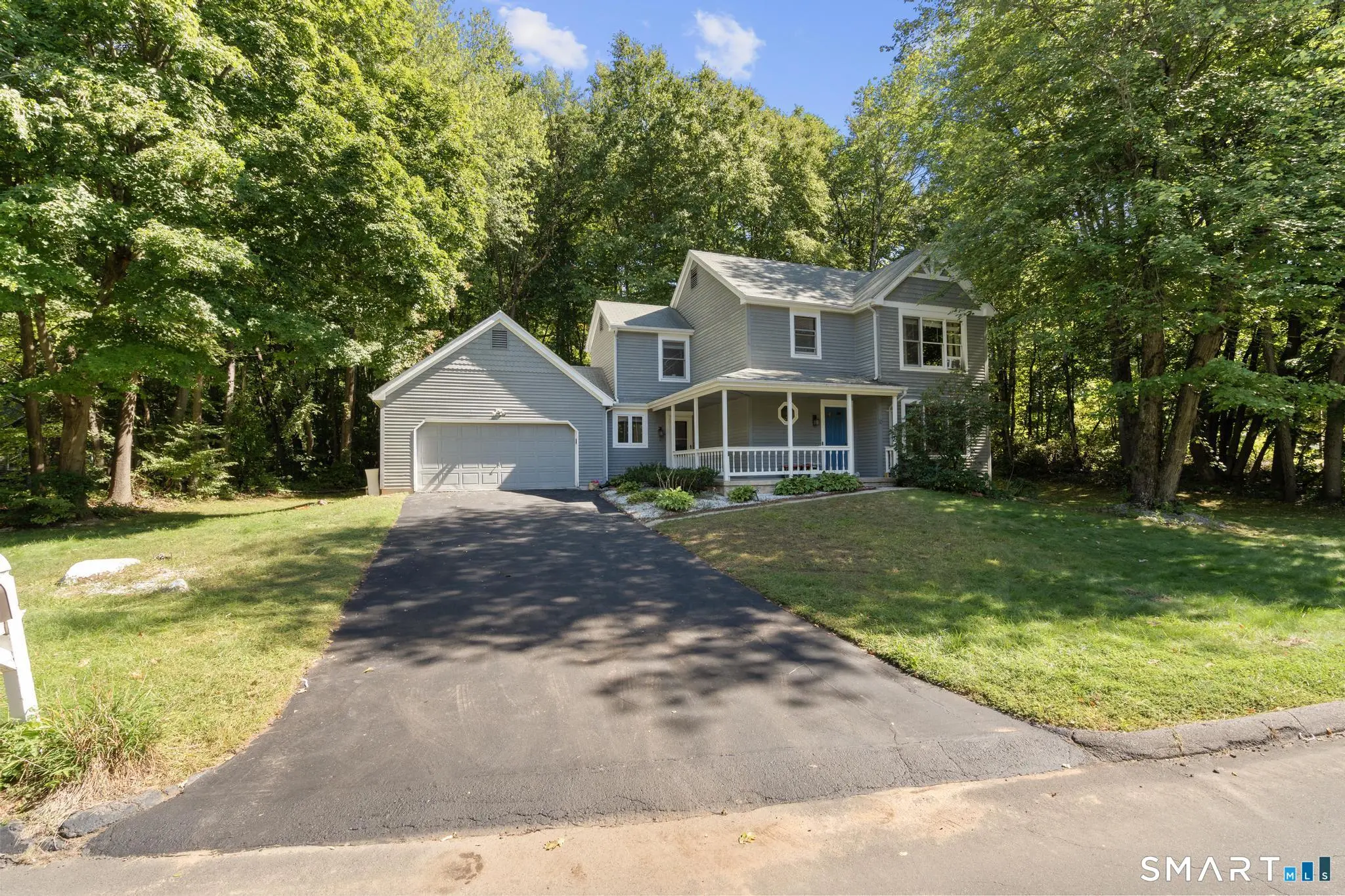 10 Quail Run, Bloomfield