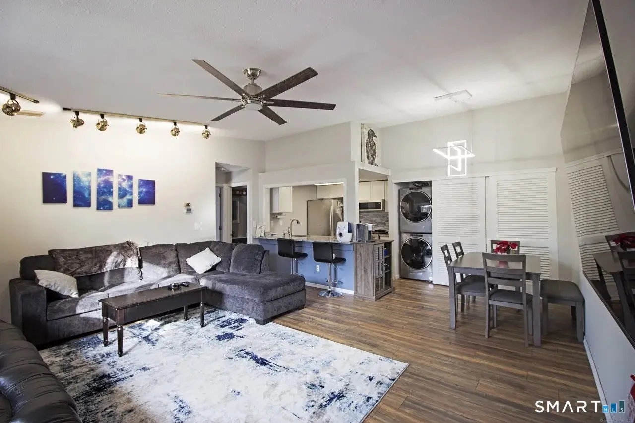 105 Little Oak Lane 105, Rocky Hill
