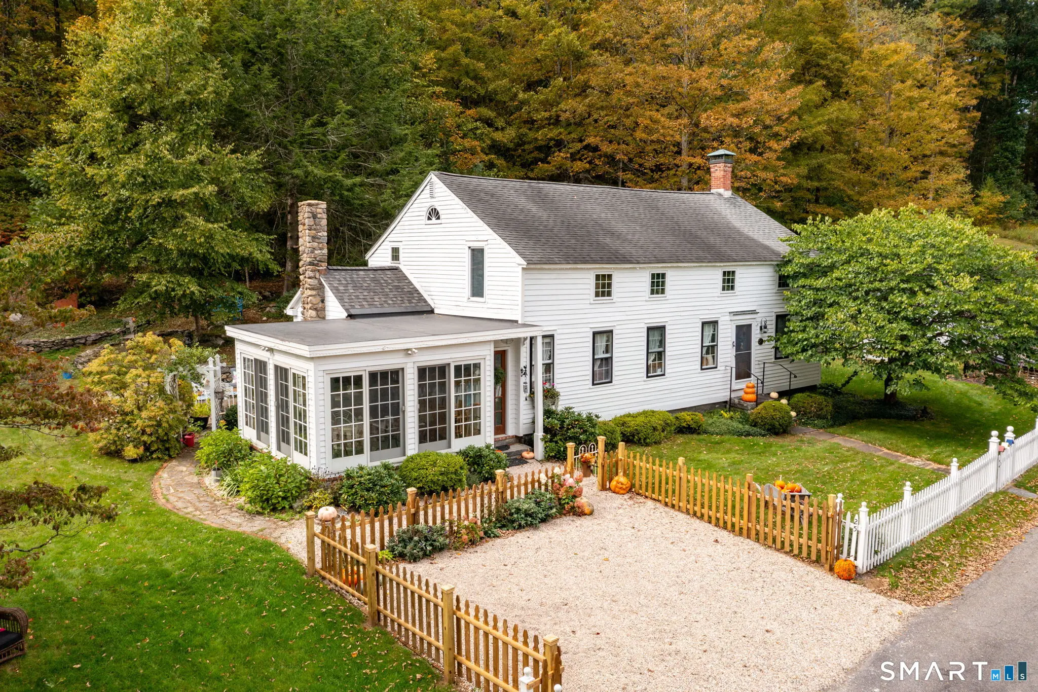 25 School Street, Barkhamsted