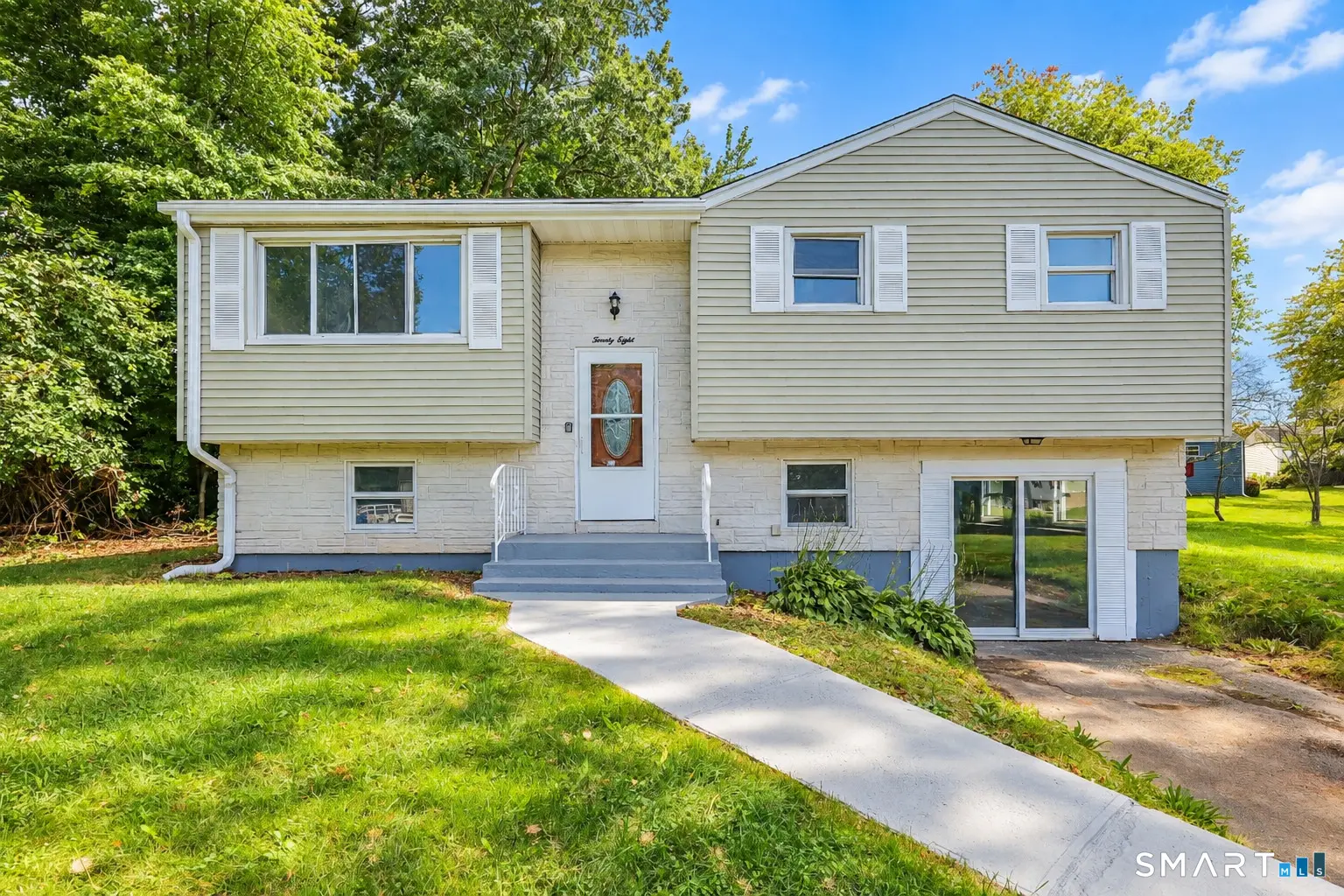 28 Diana Drive, Bloomfield
