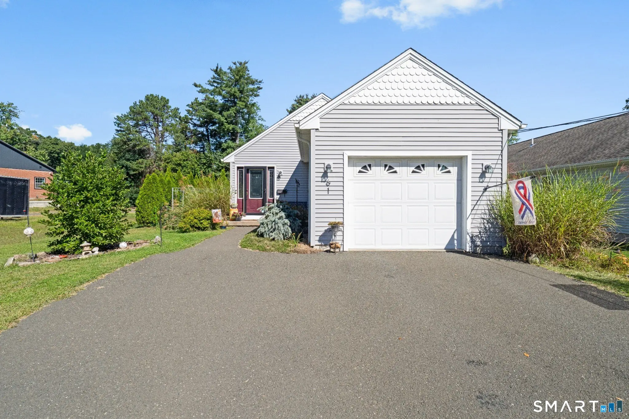 61 South Street, Windsor Locks