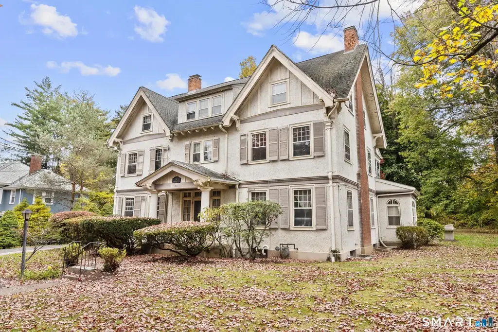 34 Scarborough Street, Hartford