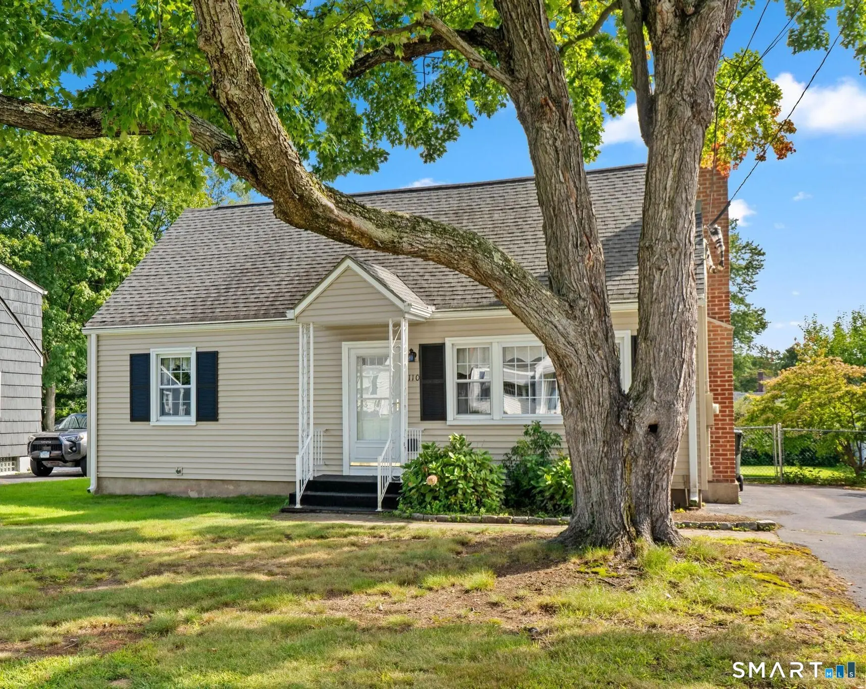 110 Randal Avenue, West Hartford