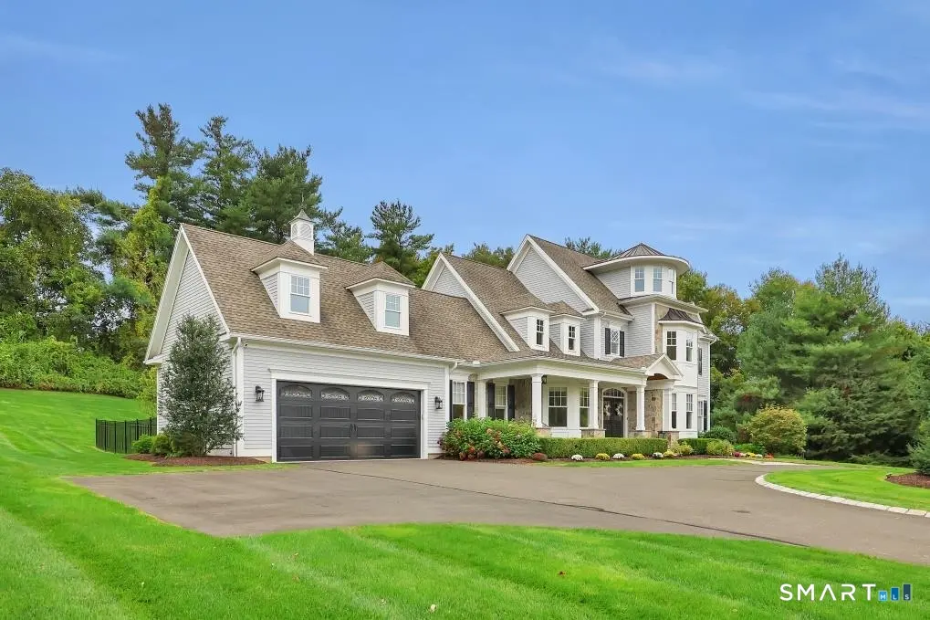 1 Ridgebury Road, Simsbury