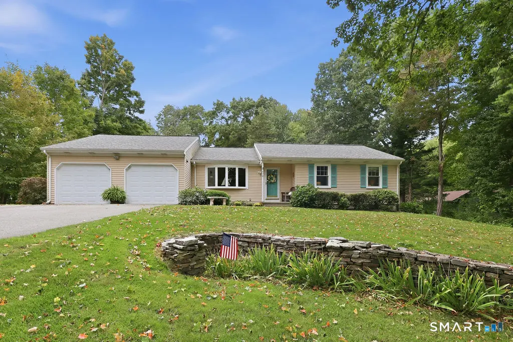 878 Mott Hill Road, Glastonbury