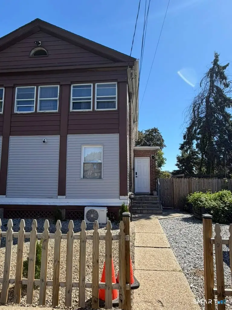 62 Colony Street 1st Fl, Bridgeport